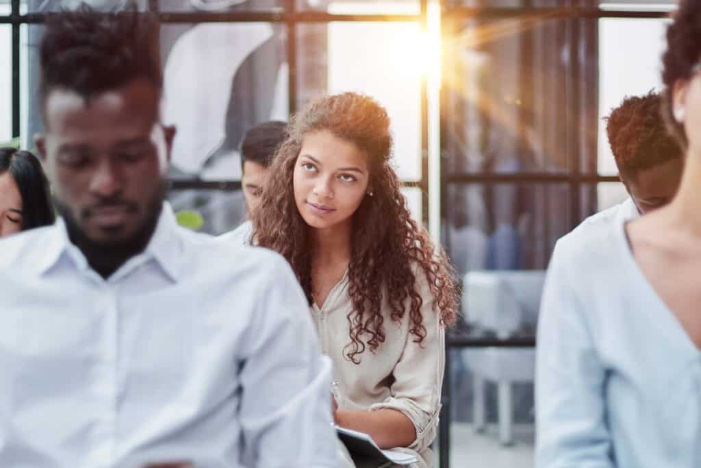 Comment surmonter un manque d’expérience de travail au Canada sur le marché du travail Comment surmonter un manque d’expérience de travail au Canada sur le marché du travail